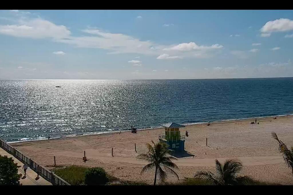 Across The Ocean Few Steps To Beach Contemporary Three Bedroom Townhouse Pompano Beach Luaran gambar