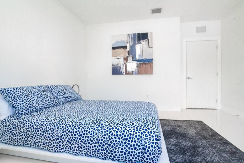 Across The Ocean Few Steps To Beach Contemporary Three Bedroom Townhouse Pompano Beach Luaran gambar