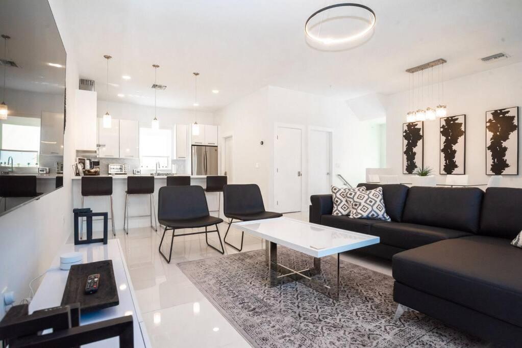 Across The Ocean Few Steps To Beach Contemporary Three Bedroom Townhouse Pompano Beach Luaran gambar
