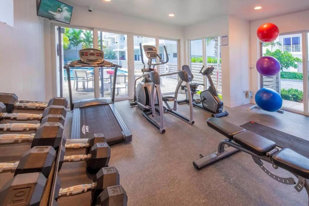 Across The Ocean Few Steps To Beach Contemporary Three Bedroom Townhouse Pompano Beach Luaran gambar